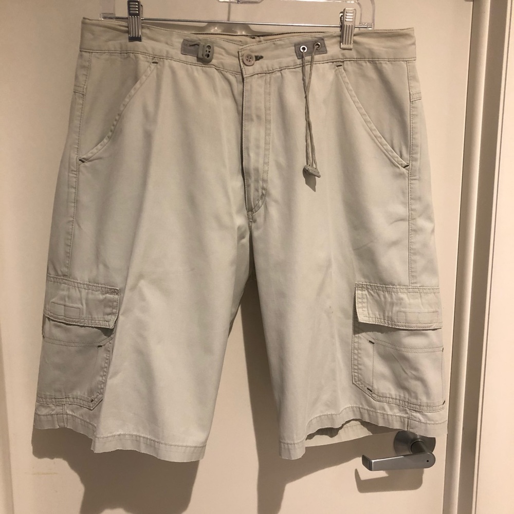 Mavi Cargo Shorts